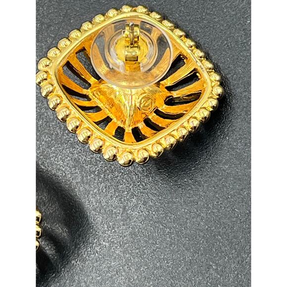 Swarovski Swan Square Red Crystal Gold Tone Rope Design Pierced Earrings - Picture 9 of 9